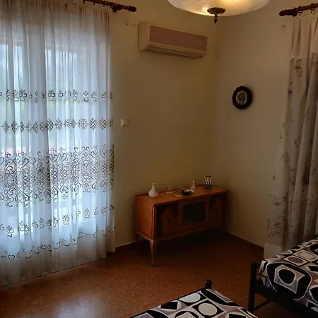 Ligia Sea Front Appartement *