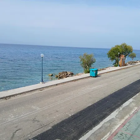 Ligia Sea Front * Ligia (Corinthia)