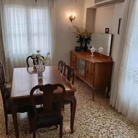 Ligia Sea Front Appartement *